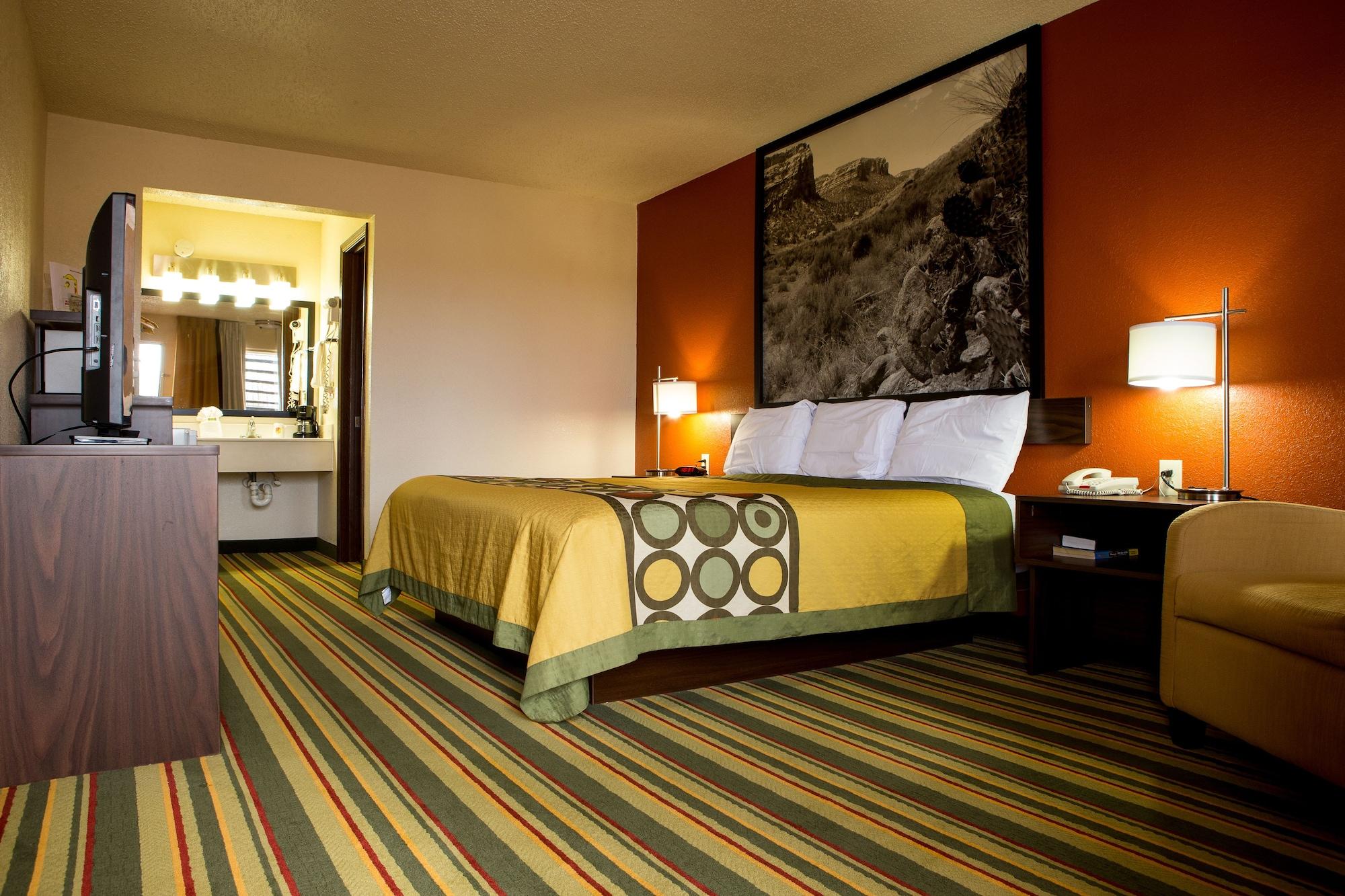 Super 8 By Wyndham Woodward Hotel Kültér fotó
