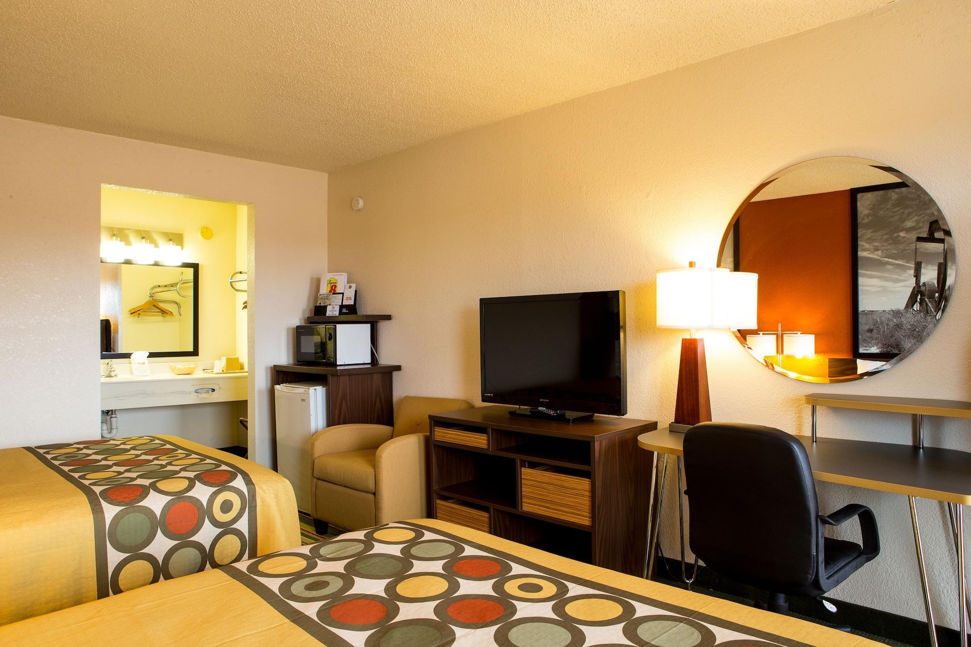 Super 8 By Wyndham Woodward Hotel Kültér fotó