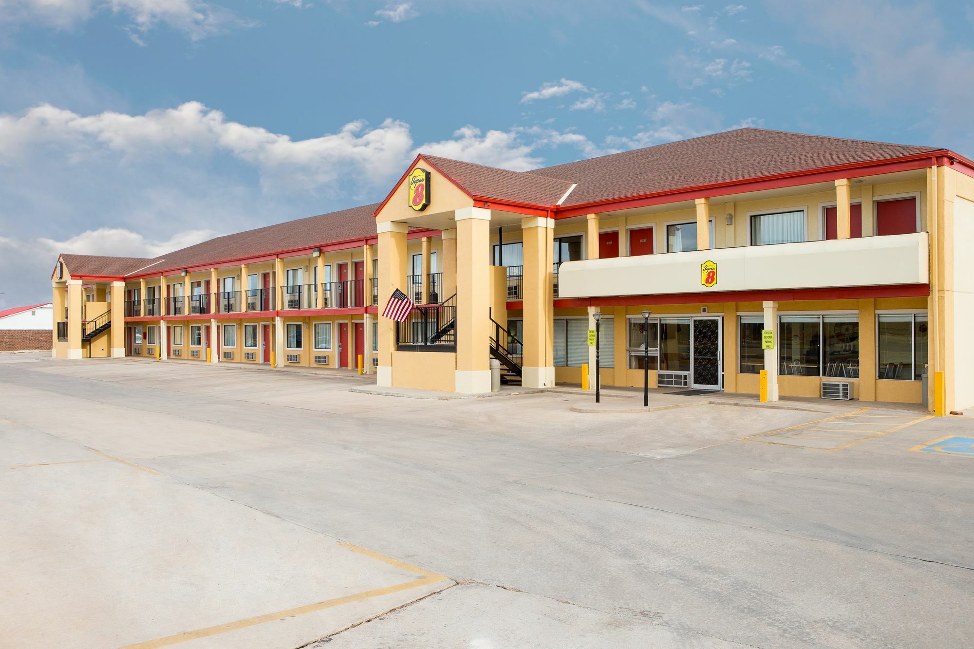 Super 8 By Wyndham Woodward Hotel Kültér fotó